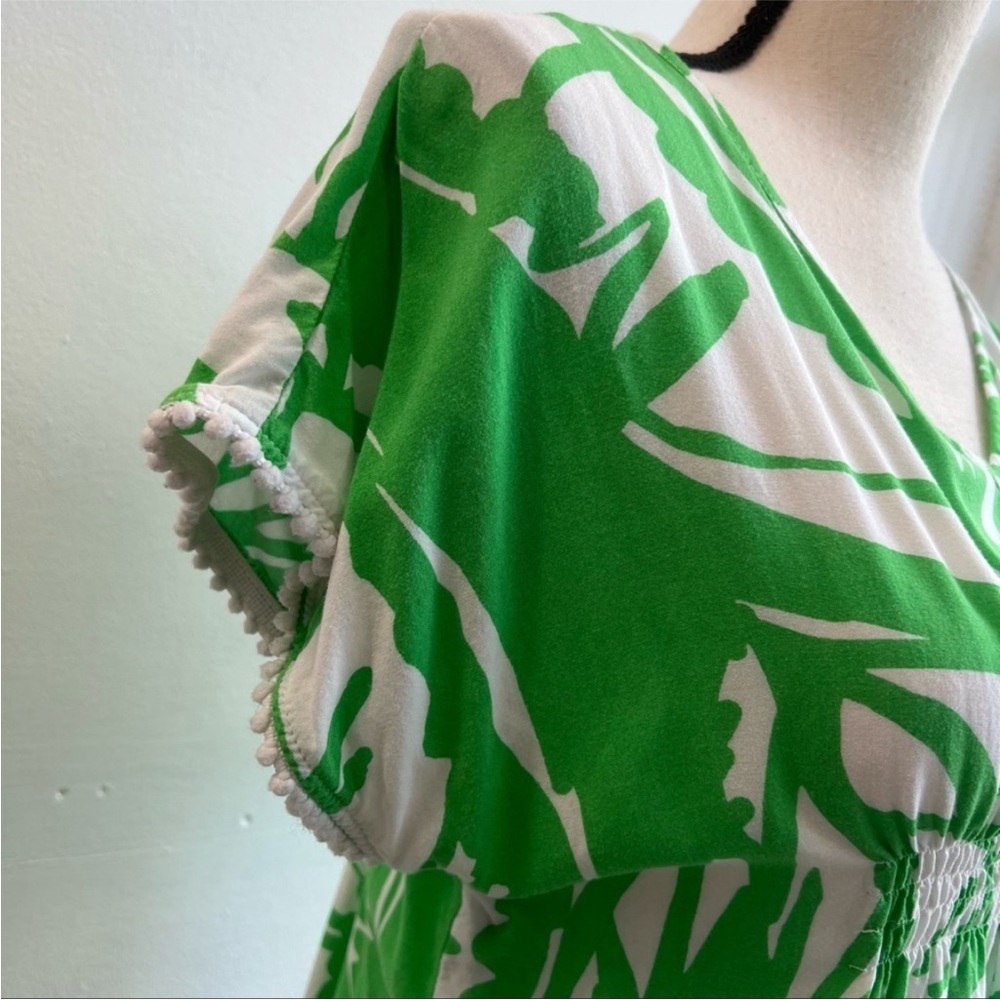 Lilly Pulitzer Green and White tropical kids Top - Picture 5 of 11